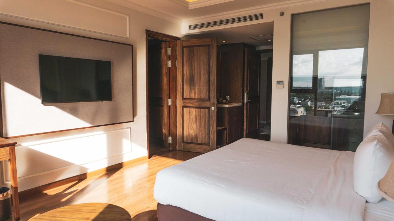 Phu Cuong Hotel Ca Mau Bagian luar foto