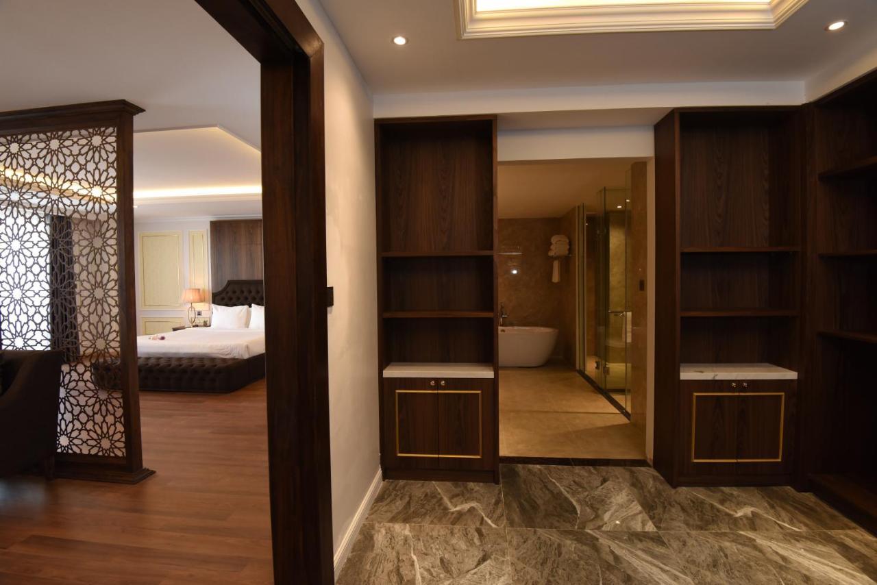 Phu Cuong Hotel Ca Mau Bagian luar foto