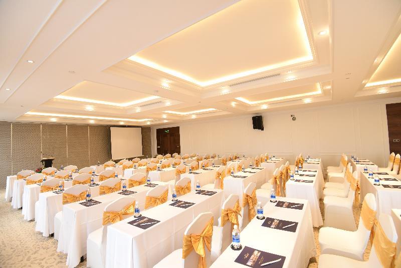 Phu Cuong Hotel Ca Mau Bagian luar foto